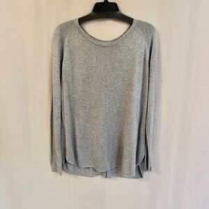 Joan Vass Studio Knit Top Sweater Gray Scoop Neck Back button Sz M